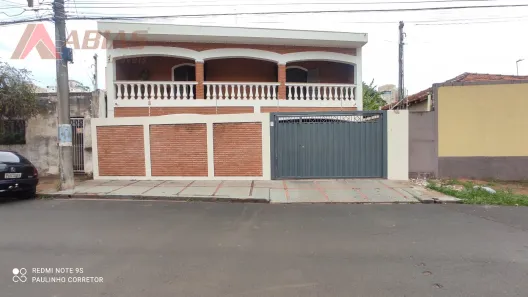 Casa com 3 Quartos à venda, 330m² no Jardim São Carlos, São Carlos