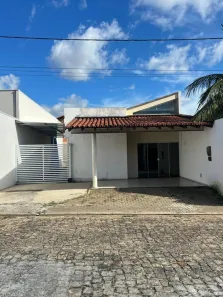 Casa de Condomínio com 3 Quartos à venda, 106m² no Saci, Teresina