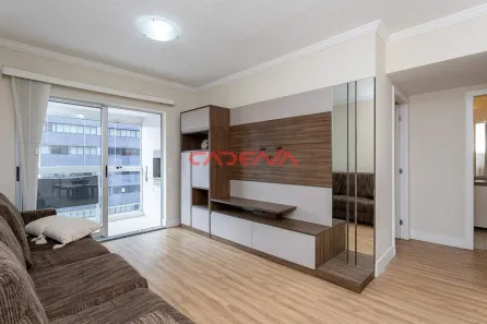 com 2 Quartos à venda, 77m² no Centro, Curitiba