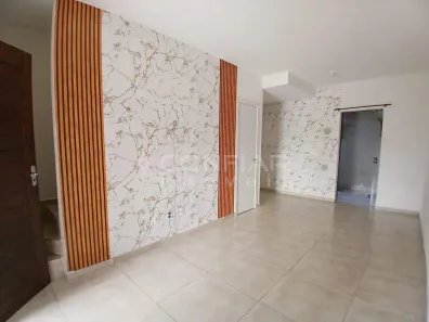 Casa com 2 Quartos para alugar, 65m² no Paranaguamirim, Joinville