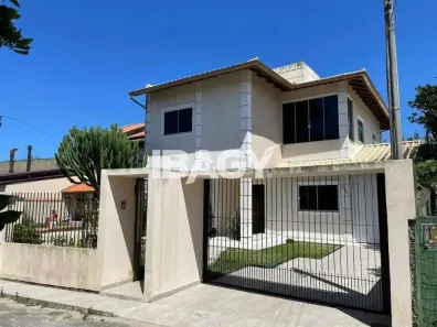 Casa com 4 Quartos para alugar, 220m² no Campeche, Florianópolis