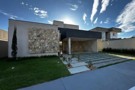 Casa de Condomínio com 4 Quartos à venda, 250m² no Alto da Boa Vista, Brasília