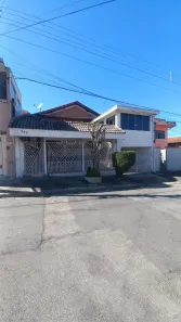 Casa com 3 Quartos para alugar, 120m² no Bosque dos Eucaliptos, São José dos Campos