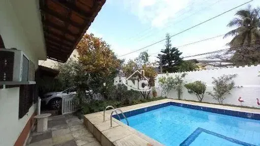 Casa de Condomínio com 3 Quartos à venda, 150m² no Piratininga, Niterói