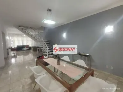 Sobrado com 3 Quartos à venda, 256m² no Jardim da Glória, São Paulo