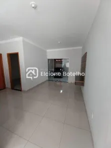 Casa com 2 Quartos para alugar, 70m² no Shopping Park, Uberlândia