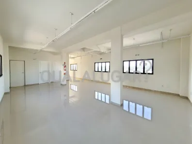 Sala Comercial para alugar, 75m² no Morrotes, Tubarão