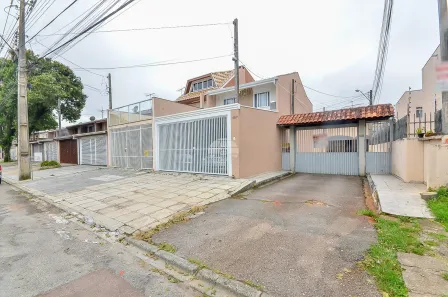 Sobrado com 3 Quartos à venda, 65m² no Xaxim, Curitiba
