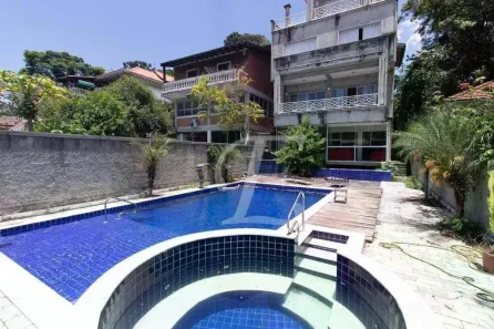Sobrado com 7 Quartos para alugar, 560m² no Vila Albertina, São Paulo