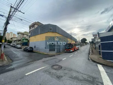 Galpão/Depósito/Armazém à venda, 603m² no Carlos Prates, Belo Horizonte