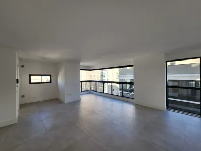 Apartamento com 3 Quartos à venda, 133m² no Meia Praia, Itapema