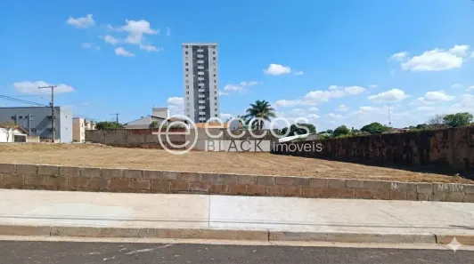Lote/Terreno à venda, 675m² no Parque do Mirante, Uberaba