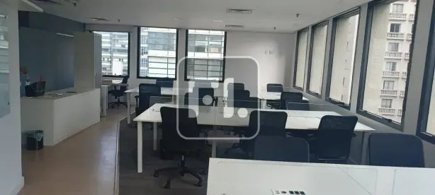 Sala Comercial para alugar, 200m² no Vila Olímpia, São Paulo