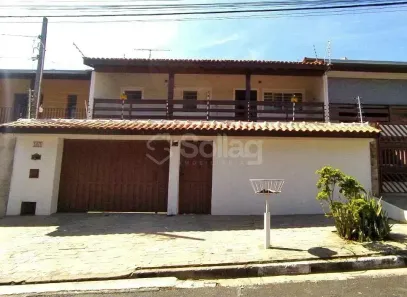 Casa com 3 Quartos à venda, 198m² no João XXIII, Vinhedo