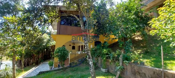 Fazenda/Sítio com 3 Quartos à venda, 1000m² no Jardim Urupema, Santa Branca