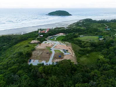Lote/Terreno à venda, 300m² no Ibiraquera, Imbituba
