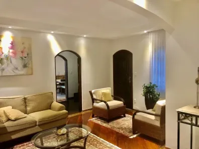 Sobrado com 4 Quartos à venda, 239m² no Vila Guiomar, Santo André