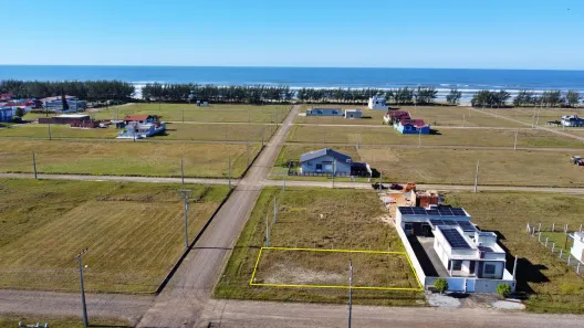 Lote/Terreno à venda, 300m² no Areias Claras, Balneário Gaivota