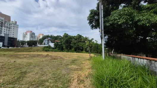 Lote/Terreno à venda, 3087m² no Atiradores, Joinville