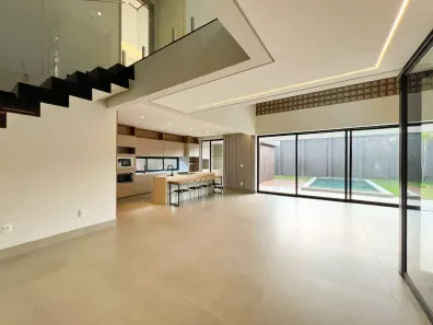 Casa com 4 Quartos à venda, 339m² no Granja Marileusa, Uberlândia