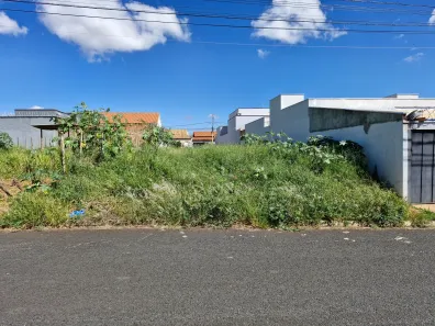 Lote/Terreno à venda, 250m² no Jardim Ipanema, Uberlândia