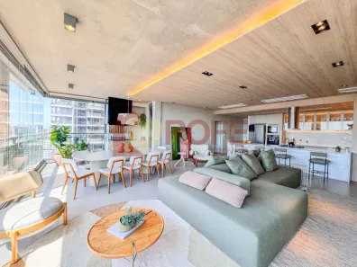 Apartamento com 3 Quartos à venda, 197m² no Jardim das Acácias, São Paulo