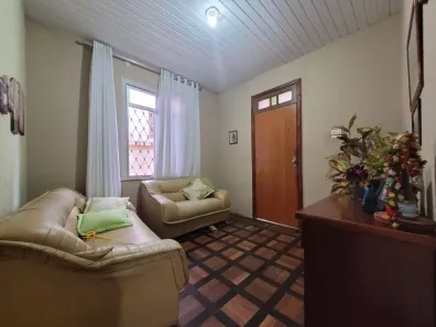 Casa com 2 Quartos à venda, 170m² no Carlos Prates, Belo Horizonte