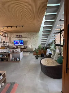 Sobrado com 3 Quartos à venda, 254m² no Condomínio Residencial Fogaça, Jacareí