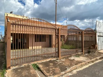 Casa com 3 Quartos à venda, 275m² no Setor Oeste, Brasília