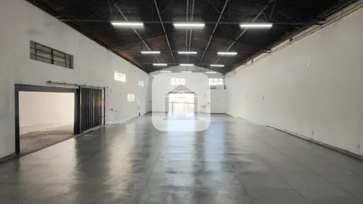 Galpão/Depósito/Armazém para alugar, 300m² no Presidente Roosevelt, Uberlândia