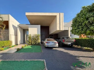 Casa de Condomínio com 3 Quartos à venda, 216m² no Village do Lago, Três Lagoas