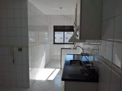 Apartamento com 2 Quartos para alugar, 55m² no Agriões, Teresópolis