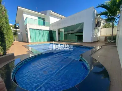 Casa de Condomínio com 4 Quartos à venda, 300m² no Gávea, Uberlândia