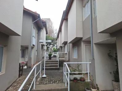 Sobrado com 3 Quartos para alugar, 95m² no Vila Gomes, São Paulo