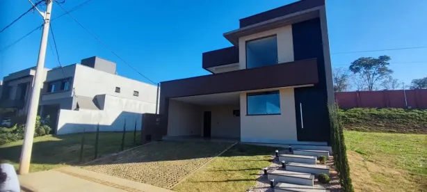 Casa de Condomínio com 4 Quartos à venda, 204m² no Jardins Capri, Senador Canedo