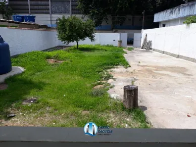 Casa com 2 Quartos para alugar, 120m² no Chácaras Rio-Petrópolis, Duque de Caxias