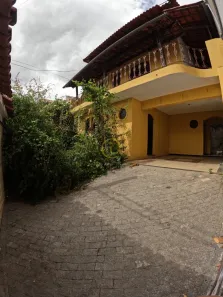 Casa com 3 Quartos para alugar, 181m² no Ouro Preto, Belo Horizonte