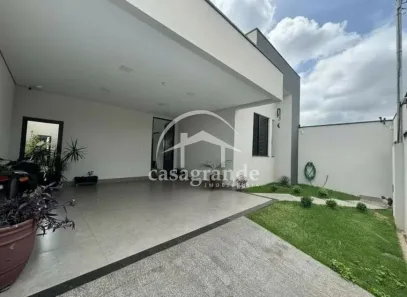 Casa com 3 Quartos à venda, 170m² no Aclimação, Uberlândia