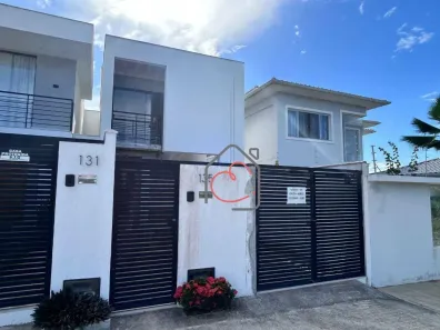 Casa com 3 Quartos à venda, 115m² no Lagoa, Macaé