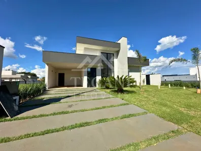 Casa de Condomínio com 3 Quartos à venda, 198m² no Riviera de Santa Cristina I, Arandu