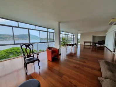 Casa de Condomínio com 4 Quartos à venda, 854m² no São Francisco, Niterói