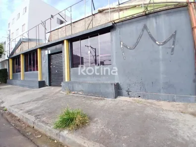 Ponto Comercial para alugar, 350m² no Santa Mônica, Uberlândia