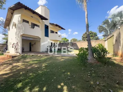 Casa com 3 Quartos à venda, 535m² no Jardim Vitória, Goiânia
