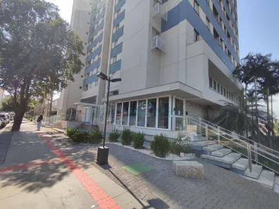 Apartamento com 3 Quartos para alugar, 69m² no Vitória, Londrina