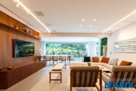 Apartamento com 3 Quartos à venda, 237m² no Campo Belo, São Paulo