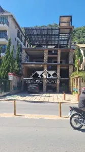 Imóvel Comercial com 4 Quartos para alugar, 596m² no Itaipava, Petrópolis