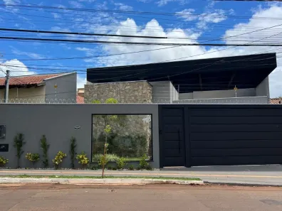 Casa com 3 Quartos à venda, 180m² no Vila Planalto, Campo Grande