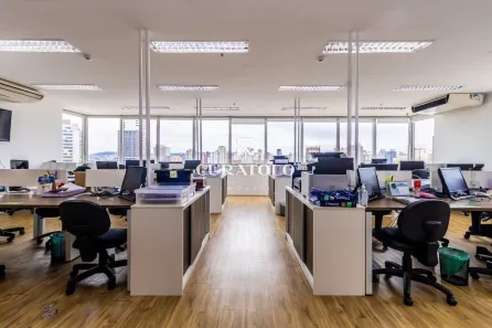 Sala Comercial à venda, 200m² no Quarta Parada, São Paulo