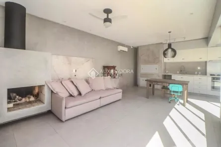 Casa com 4 Quartos à venda, 356m² no Navegantes, Porto Alegre