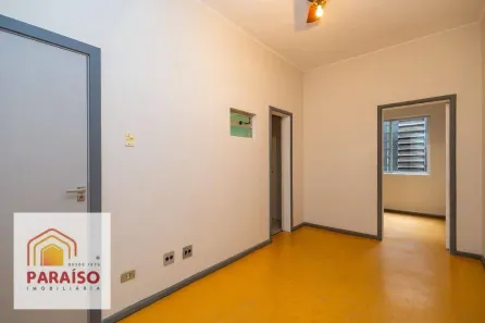 Sala Comercial para alugar, 138m² no Centro, Curitiba